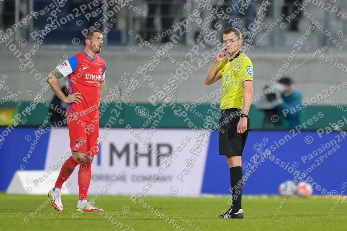 FCHH96_20220204_0878