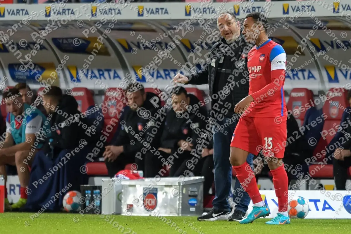 FCHH96_20220204_1492