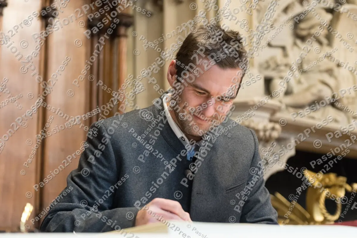 mf_RBM_20170421_0528