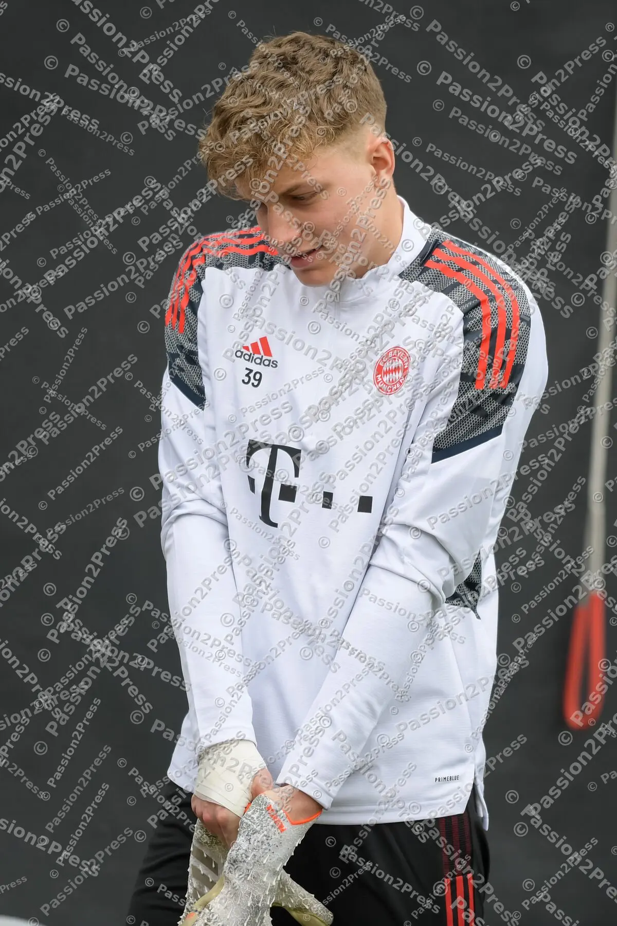 FCB_20220215_0047