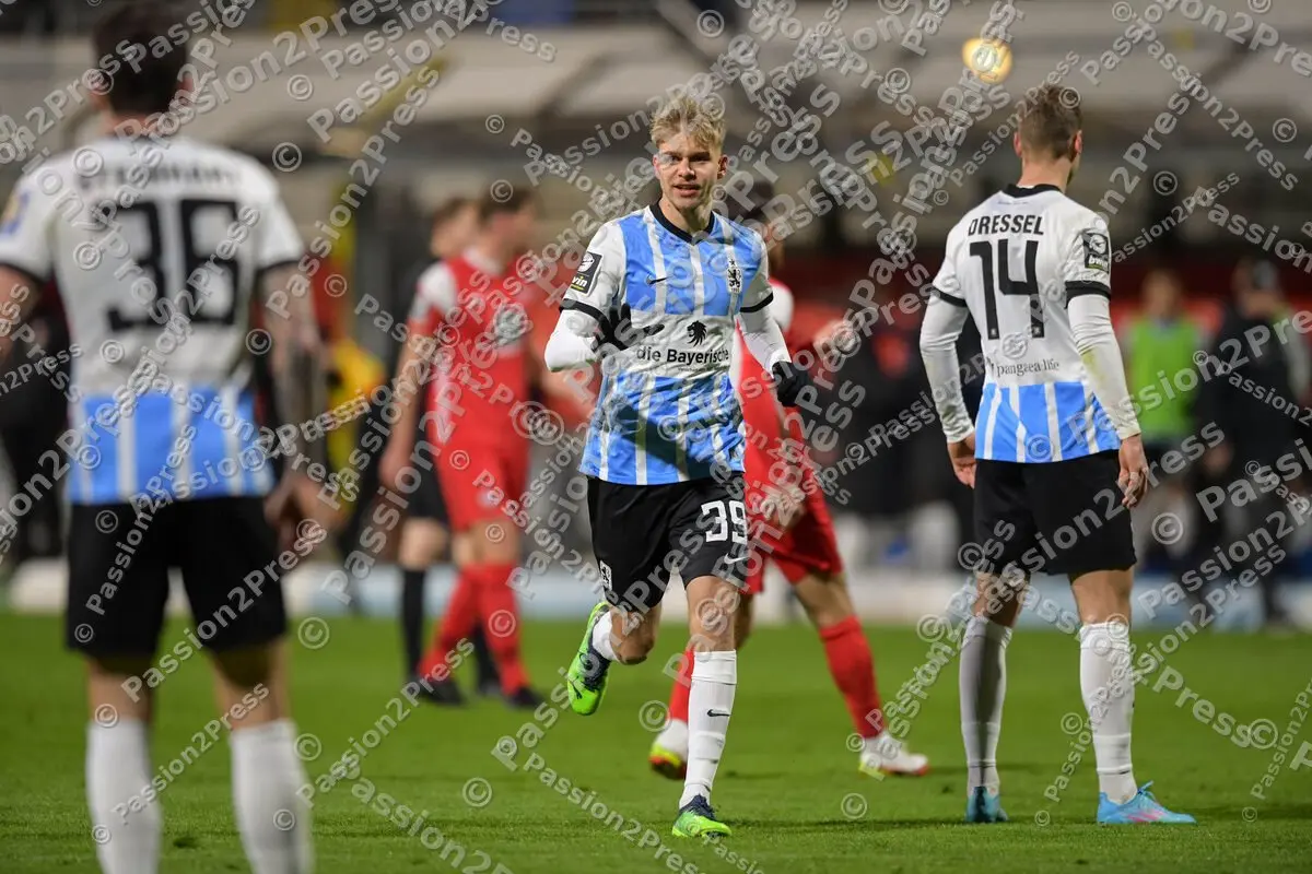 M60FCK_20220301_1590