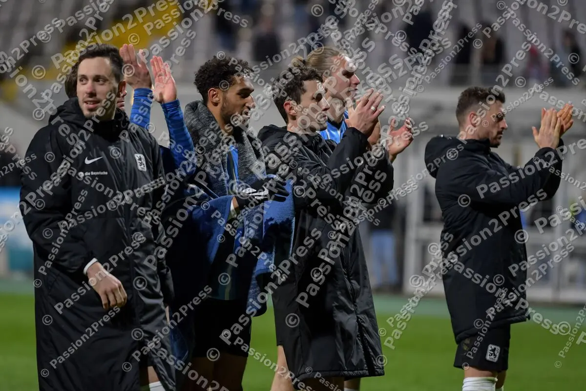 M60FCK_20220301_1829