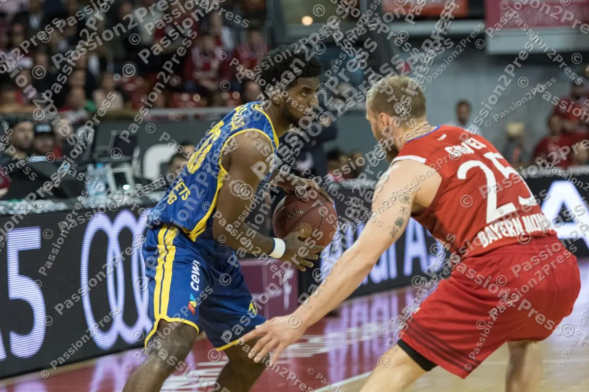 20170422 FC Bayern München - EWE Baskets Oldenburg