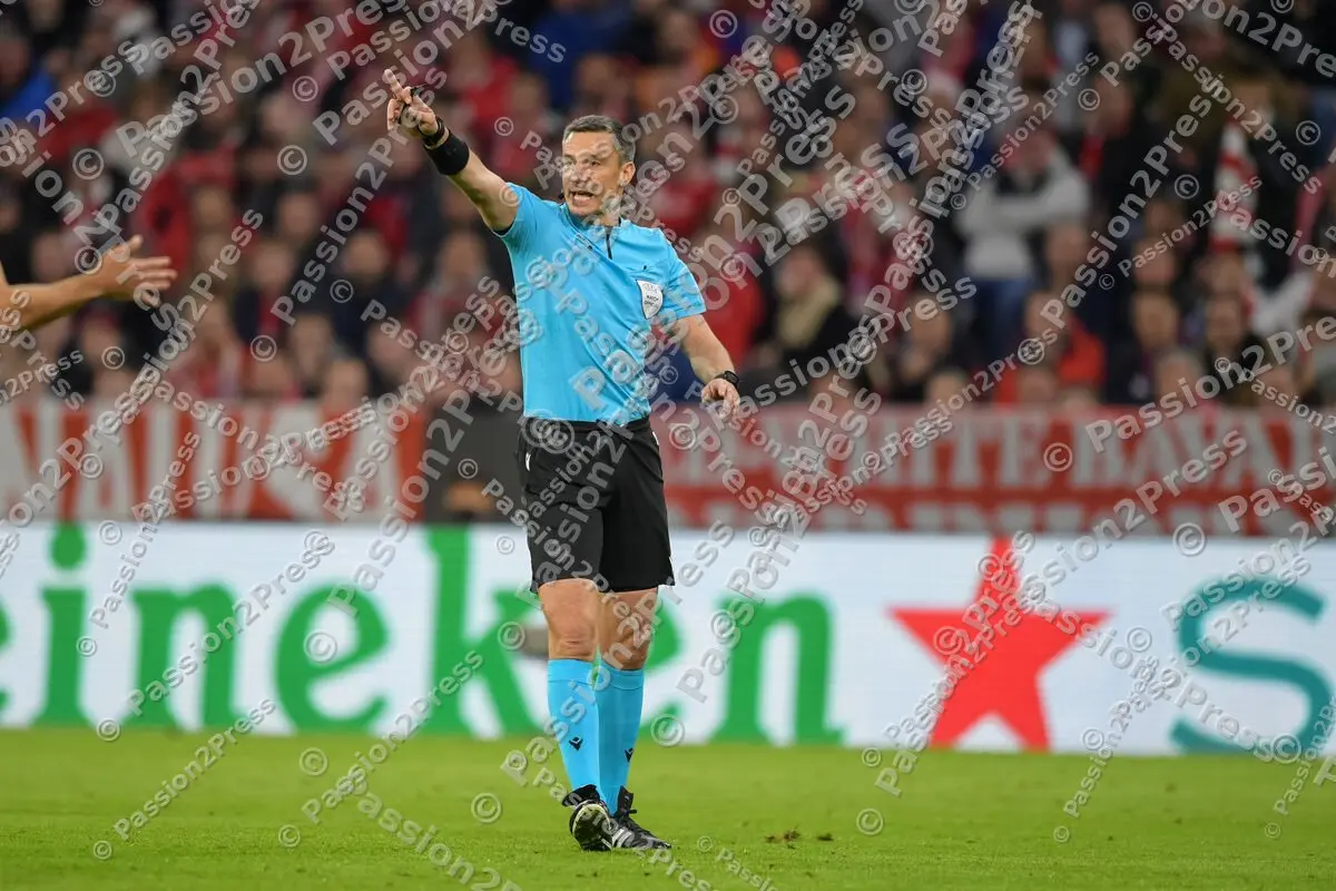 20220412 FC Bayern München - FC Villarreal