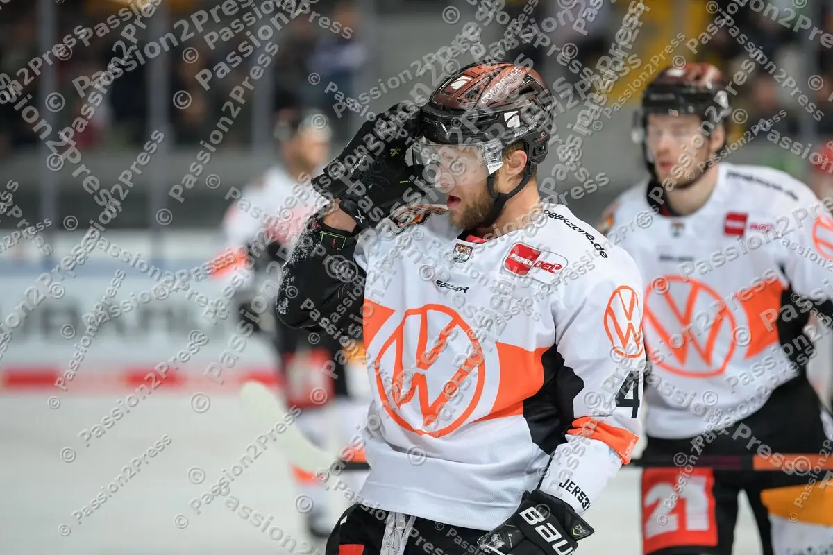 20220424 EHC Red Bull München - Grizzlys Wolfsburg