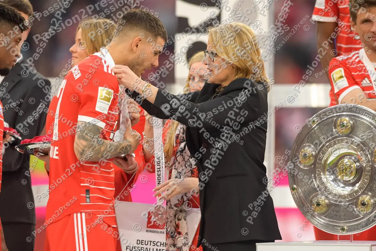 FCBVFB_20220508_2055