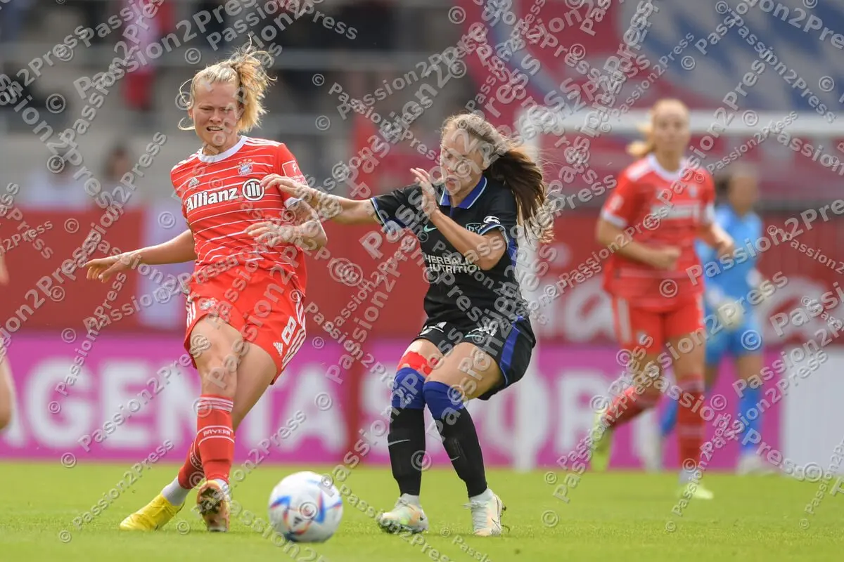 20220826 FC Bayern München Frauen - Atletico Madrid
