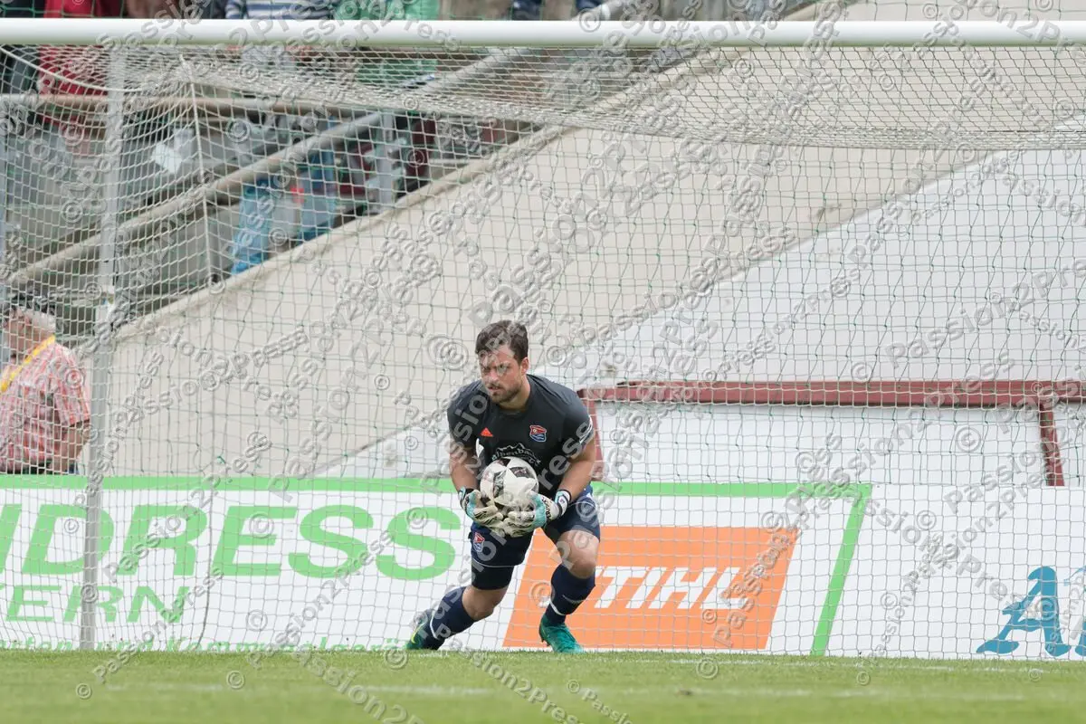 mf_UHGBAY_20170513_0156