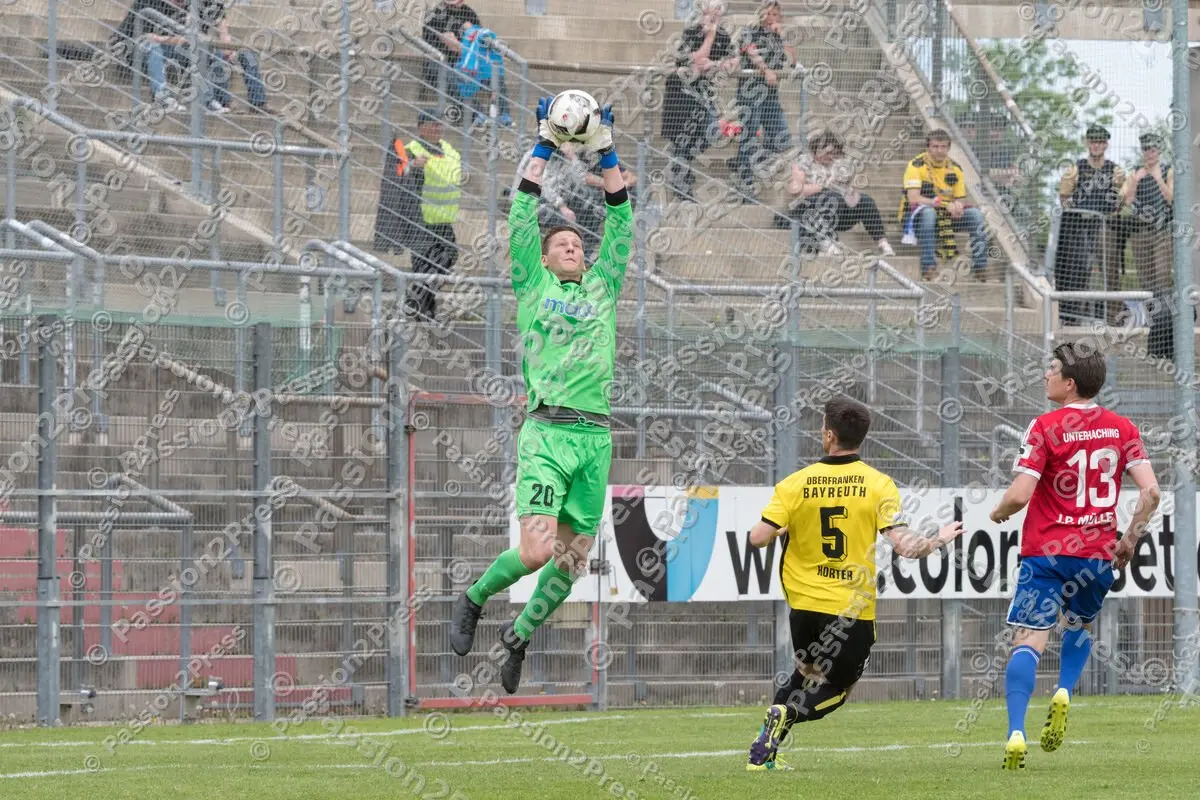 mf_UHGBAY_20170513_0331