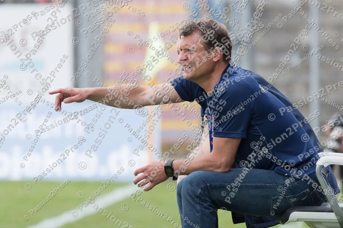 mf_UHGBAY_20170513_0537