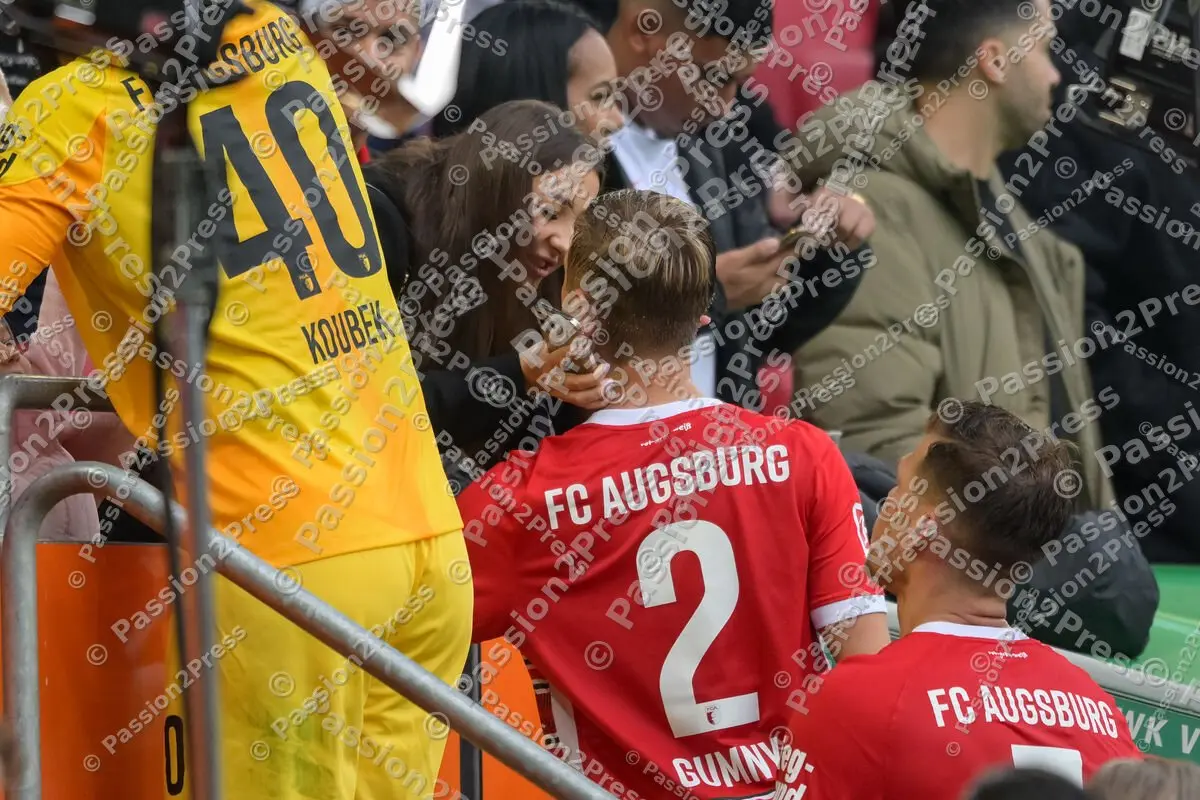 FCAWOB_20221008_2523
