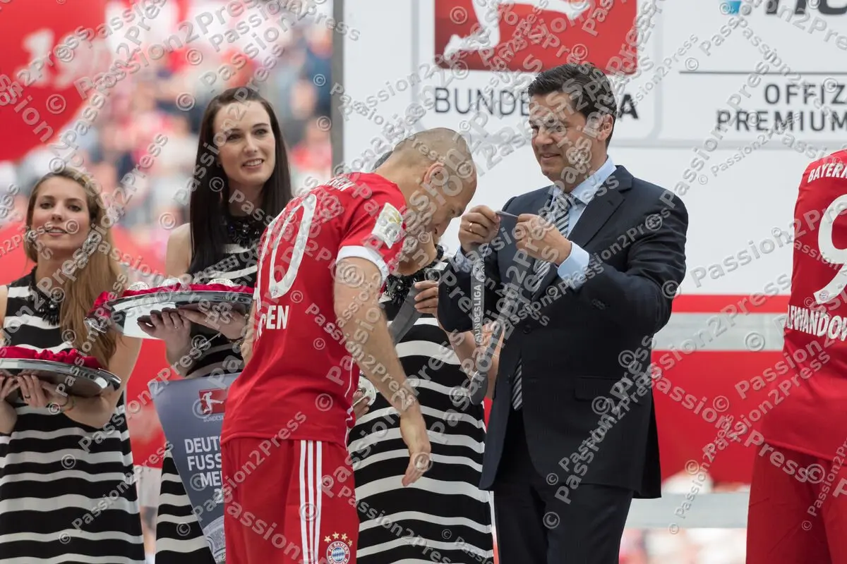 mf_FCBSCF_20170520_2135