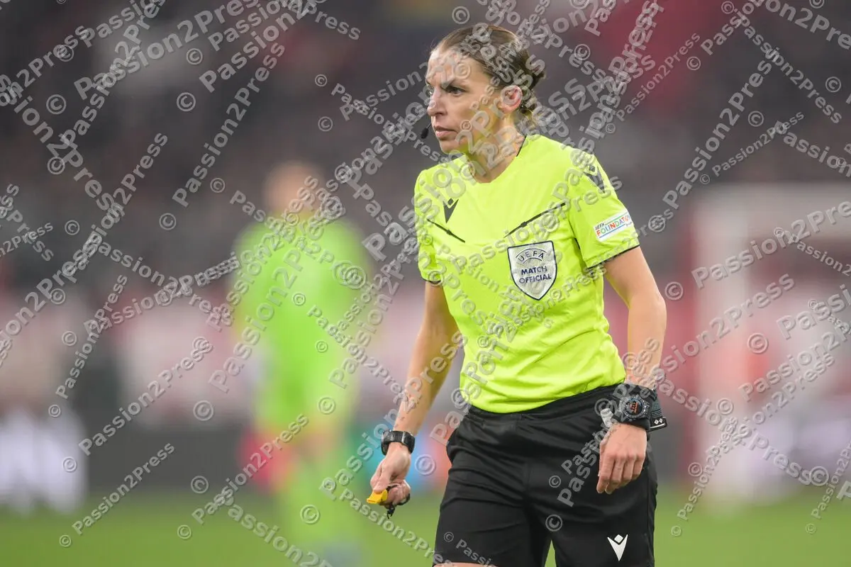 FCBFCK_20231129_1042