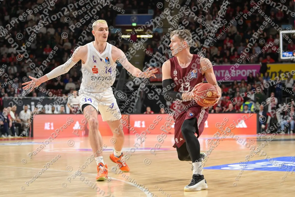 FCBBBGG_20240228_1076