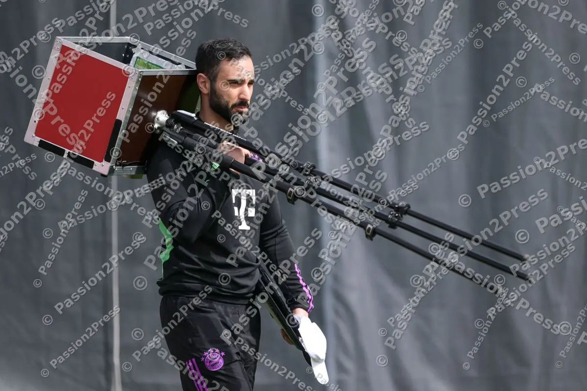 20240408 Abschlusstraining FC Arsenal - FC Bayern München