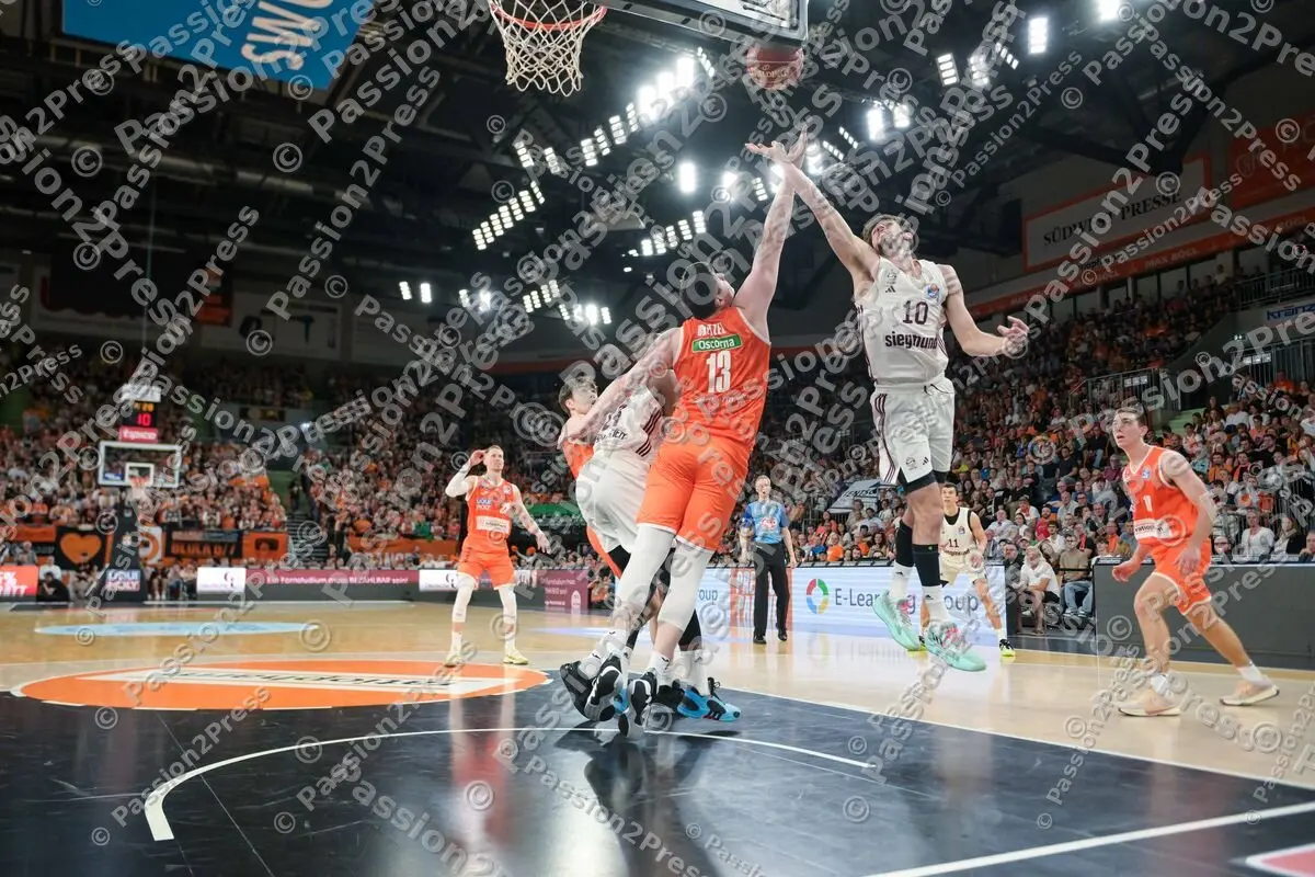 RUFCBB_20240501_1302