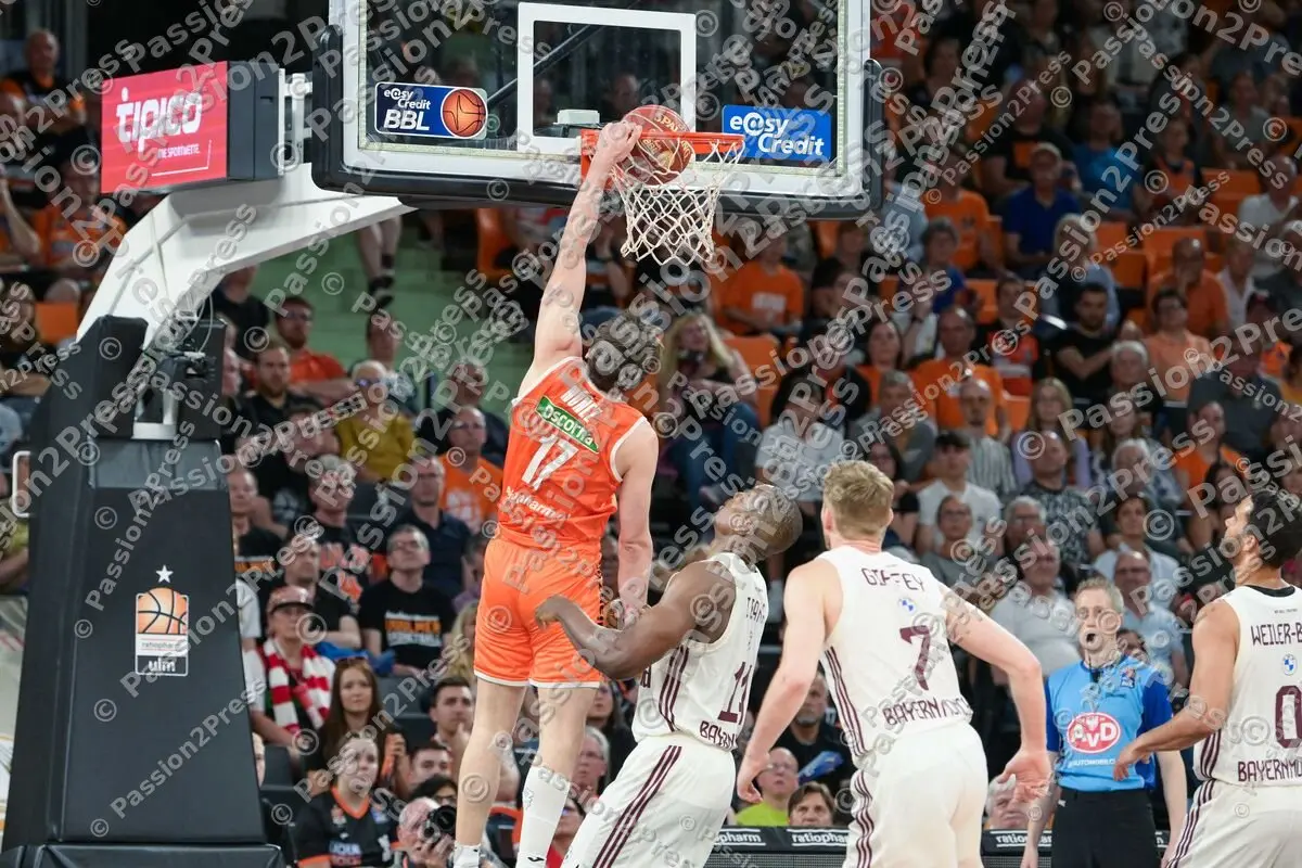 RUFCBB_20240501_1751